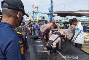 tim-gabungan-cari-17-korban-kecelakaan-laut-di-perairan-indramayu-2208026-rev1.jpg
