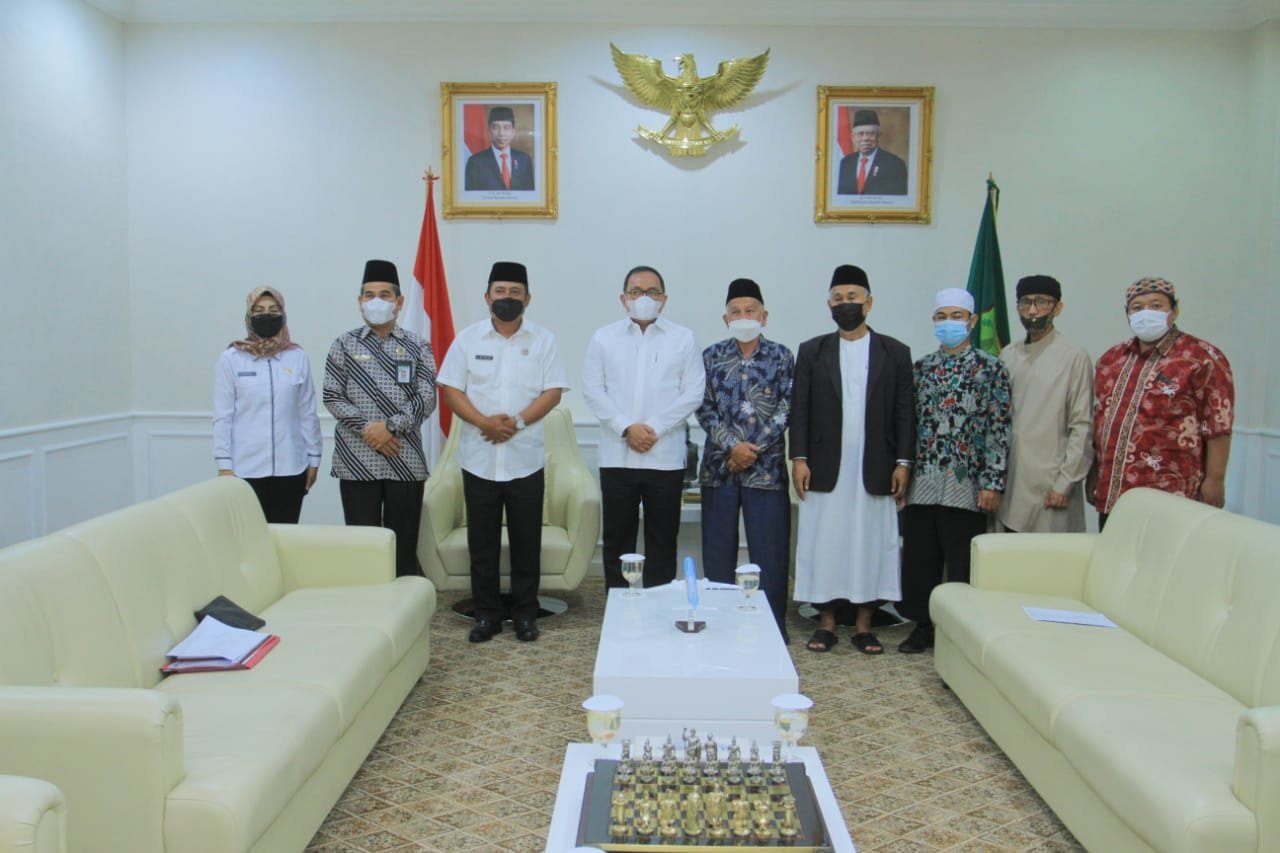 bupati-dukung-pendirian-ponpes-islamic-centre-bin-baz-di-muba-220802t-rev1.jpg