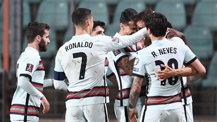 kualifikasi-piala-dunia-2022-portugal-bungkam-luksemburg-3-1-220802p-rev1.jpg