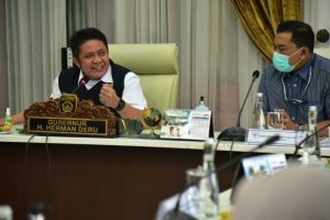 gandeng-kpk-herman-deru-fokus-sertifikasi-pengelolaan-aset-daerah-220802d-rev1.jpg