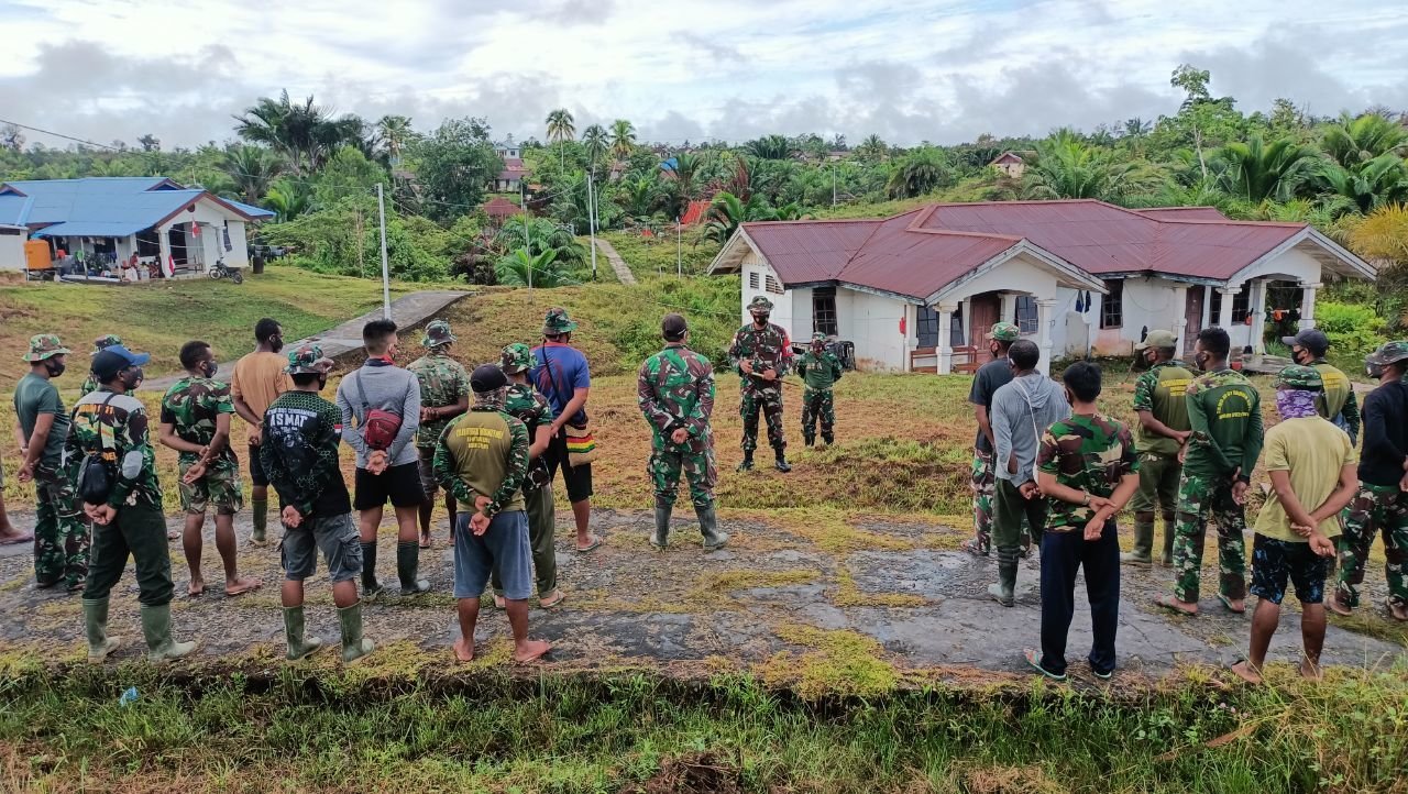 dandim1711boven-digoel-pembangunan-8-rumah-tmmd-di-distrik-kawagit-berjalan-lancar-dan-sesuai-rencana-220802q-rev1.jpg