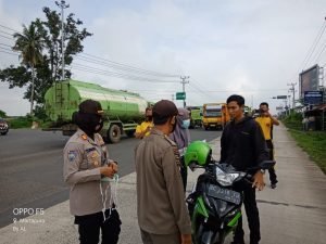 ops-yustisi-anggota-terus-himbau-masyarakat-untuk-menggunakan-masker-2208027-rev1.jpg