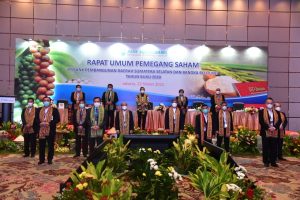 lakukan-ekspansi-ke-bank-lampung-herman-deru-nilai-prestasi-bsb-membanggakan-2208032-rev1.jpg