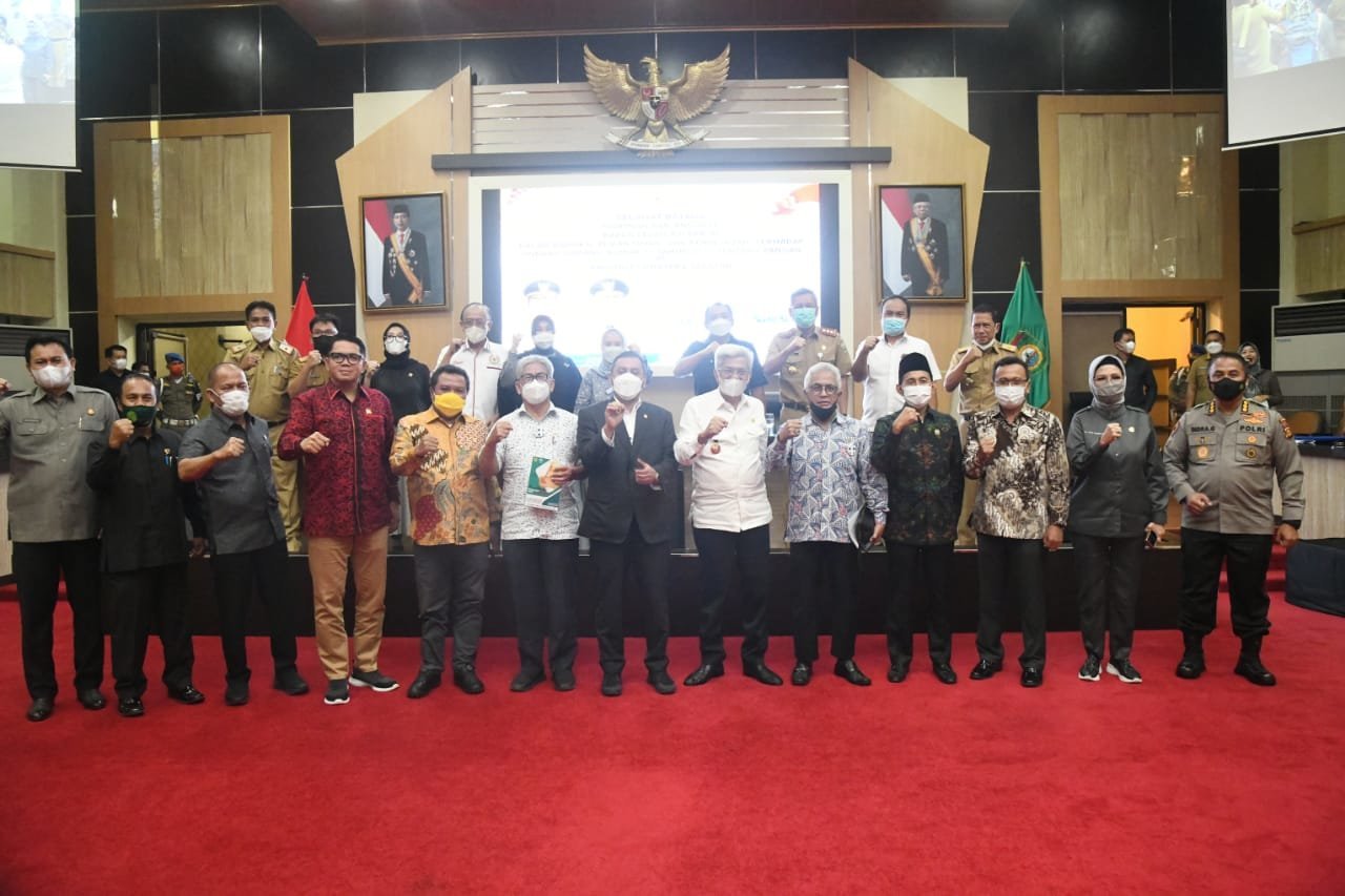 wagub-mawardi-paparkan-kemandirian-pangan-sumsel-ke-banleg-dpr-ri-220803o-rev1.jpg