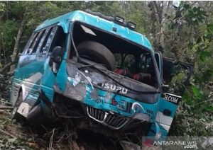 dua-warga-tewas-dalam-kecelakaan-bus-wisata-di-aceh-tengah-2208036-rev1.jpg
