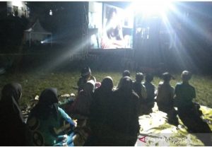 dpr-harap-acara-nonton-bareng-di-perkampungan-bisa-dongkrak-ekonomi-220803b-rev1.jpg