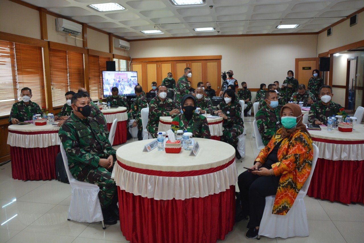 babinkum-tni-gelar-acara-bimbingan-teknis-pembangunan-zona-integritas-di-lingkungan-babinkum-tni-2208035-rev1.jpg