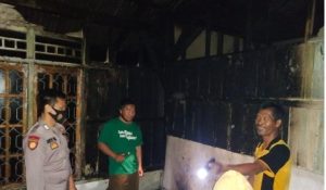 rumah-petani-mukomuko-hangus-terbakar-tak-ada-korban-jiwa-220803a-rev1.jpg