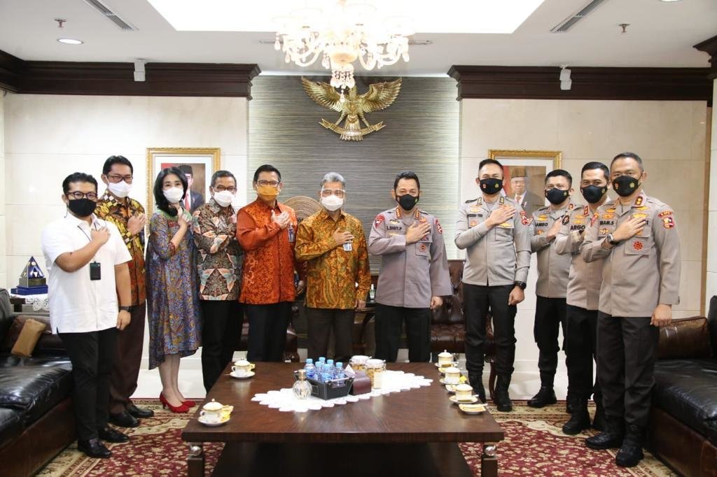 silahturahmi-dengan-bri-kapolri-dorong-inovasi-umkm-di-tengah-pandemi-covid-19-220803b-rev1.jpg