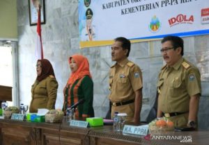 dinas-pppa-oku-berupaya-capai-kabupaten-layak-anak-pada-2021-2208036-rev1.jpg