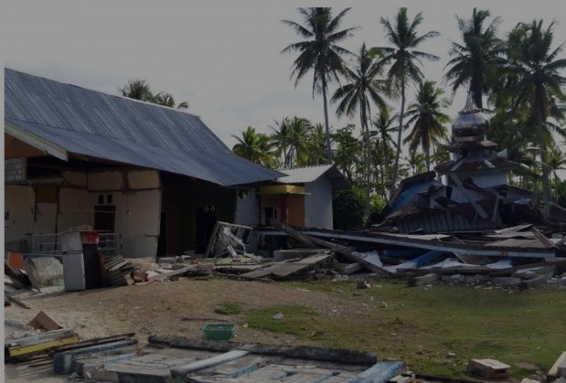 gempa-m-52-halmahera-selatan-juga-merusak-rsud-dan-rusunawa-2208030-rev1.jpg