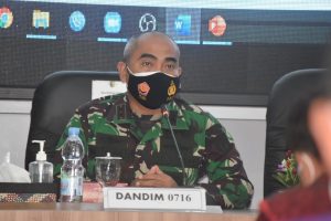 dandim-0716-demak-hadiri-evaluasi-ppkm-mikro-bersama-forkopimda-kabupaten-demak-220803x-rev1.jpg