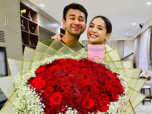 raffi-ahmad-dapat-kado-mobil-mewah-dari-nagita-slavina-220803n-rev1.jpg
