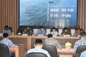 forkopimda-demak-gelar-rakor-bahas-penanganan-banjir-dan-rob-di-kecamatan-sayung-220806v-rev1.jpg