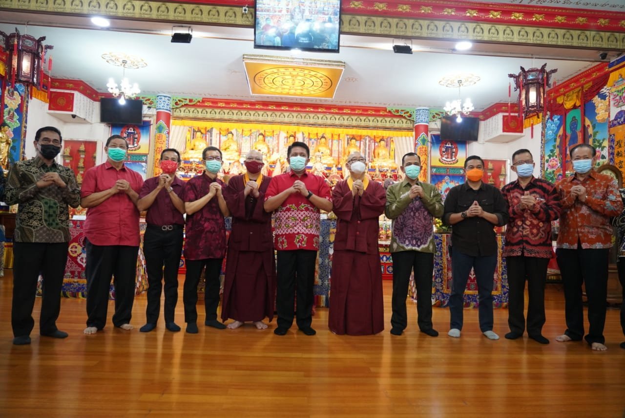 umat-konghucu-sumsel-apresiasi-sikap-toleransi-gubernur-herman-deru-220806f-rev2.jpg