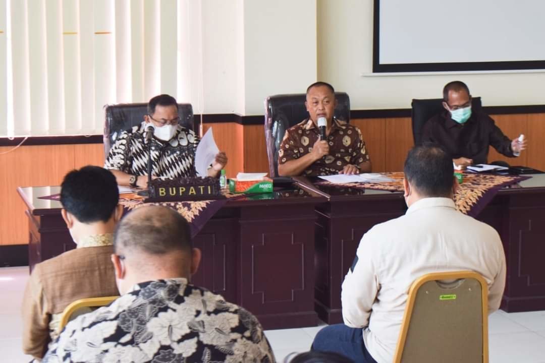 bupati-muba-sidak-ke-kantor-dinas-pupr-dan-dispopar-220806x-rev1.jpg