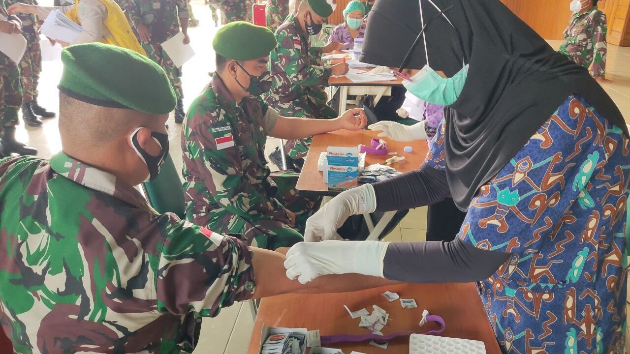purna-tugas-personel-satgas-yonif-125simbisa-jalani-pemeriksaan-kesehatan-220806h-rev2.jpg