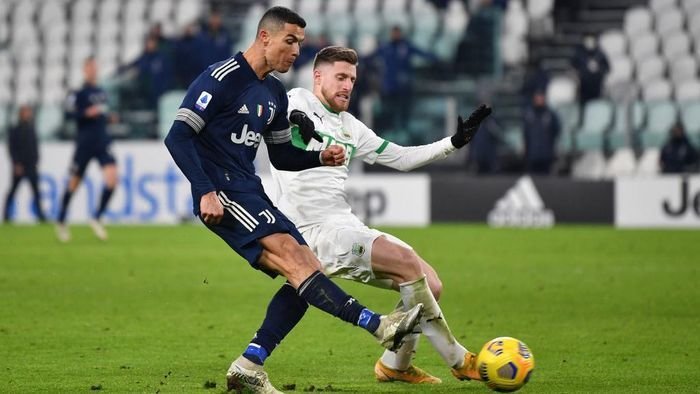 juventus-vs-sassuolo-bianconeri-tumbangkan-10-pemain-neroverdi-220806e-rev2.jpg