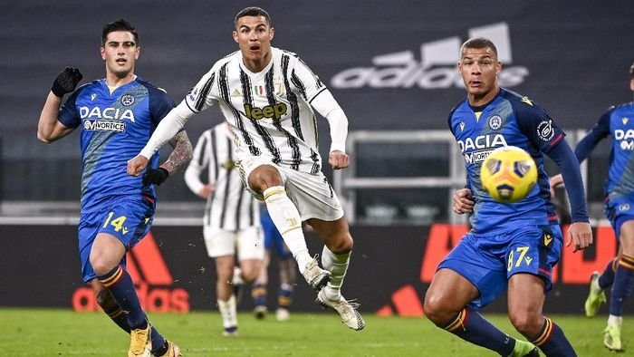juventus-vs-udinese-ronaldo-dua-gol-bianconeri-menang-4-1-220806i-rev1.jpg