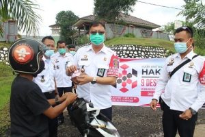 hari-anti-korupsi-sedunia-lapas-banyuasin-bagikan-stiker-kepada-masyarakat-2208063-rev2.jpg
