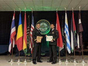 lagi-perwira-muda-tni-angkatan-laut-lulus-peringkat-pertama-dalam-pendidikan-internasional-di-amerika-serikat-220806v-rev2.jpg