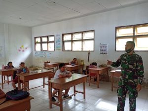 satgas-pamtas-yonif-raider-200bn-tidak-berhenti-untuk-mencerdaskan-anak-anak-perbatasan-2208060-rev2.jpg