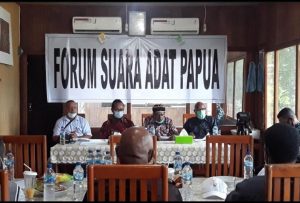 4-tokoh-adat-papua-minta-otsus-dilanjutkan-dan-dana-diaudit-menyeluruh-220806e-rev1.jpg
