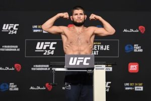 khabib-nurmagomedov-jawab-rumor-dirinya-akan-comeback-220806e-rev1.jpg