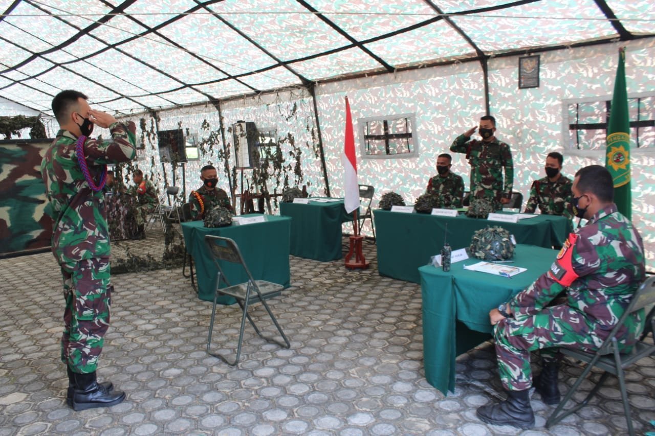 tim-hukum-satgasrat-brigif-r-9dy-kostrad-gelar-simulasi-sidang-pertempuran-220806f-rev1.jpg