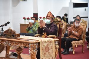 gubernur-hadiri-paripurna-hari-jadi-kabupaten-muara-enim-secara-virtual-220806k-rev1.jpg
