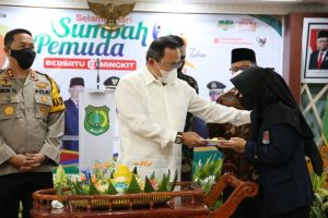terapkan-prokes-peringatan-hari-sumpah-pemuda-di-muba-berlangsung-khidmat-220806m-rev2.jpg