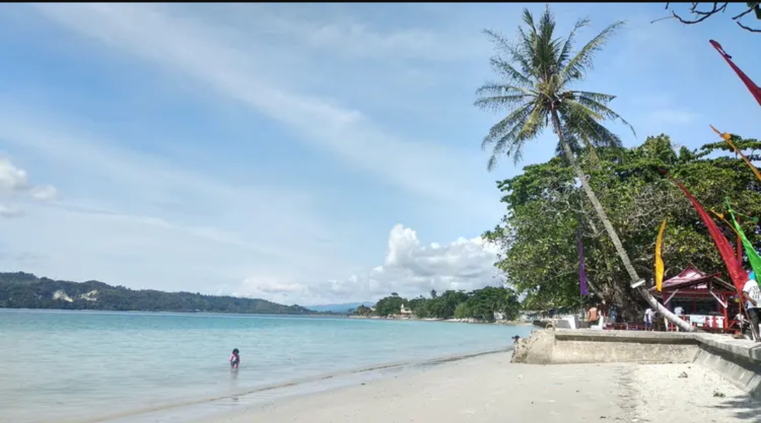pengunjung-lokasi-wisata-diingatkan-patuhi-protokol-kesehatan-220806o-rev1.png