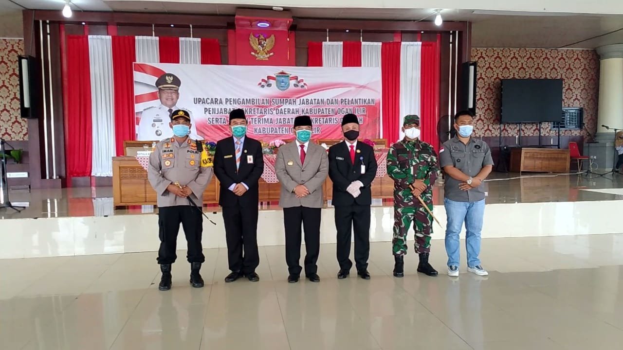 m-badrun-priyanto-resmi-jabat-sekda-oi-2208069-rev2.jpg