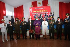 herman-deru-motivasi-ribuan-penghuni-lapas-mata-merah-di-hari-kemerdekaan-220806g-rev2.jpg