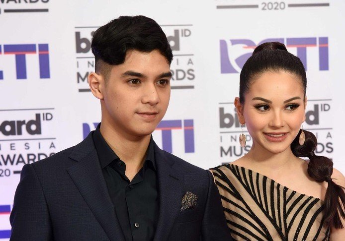 al-ghazali-pernah-dilecehkan-guru-les-alyssa-daguise-shock-220806s-rev2.jpg