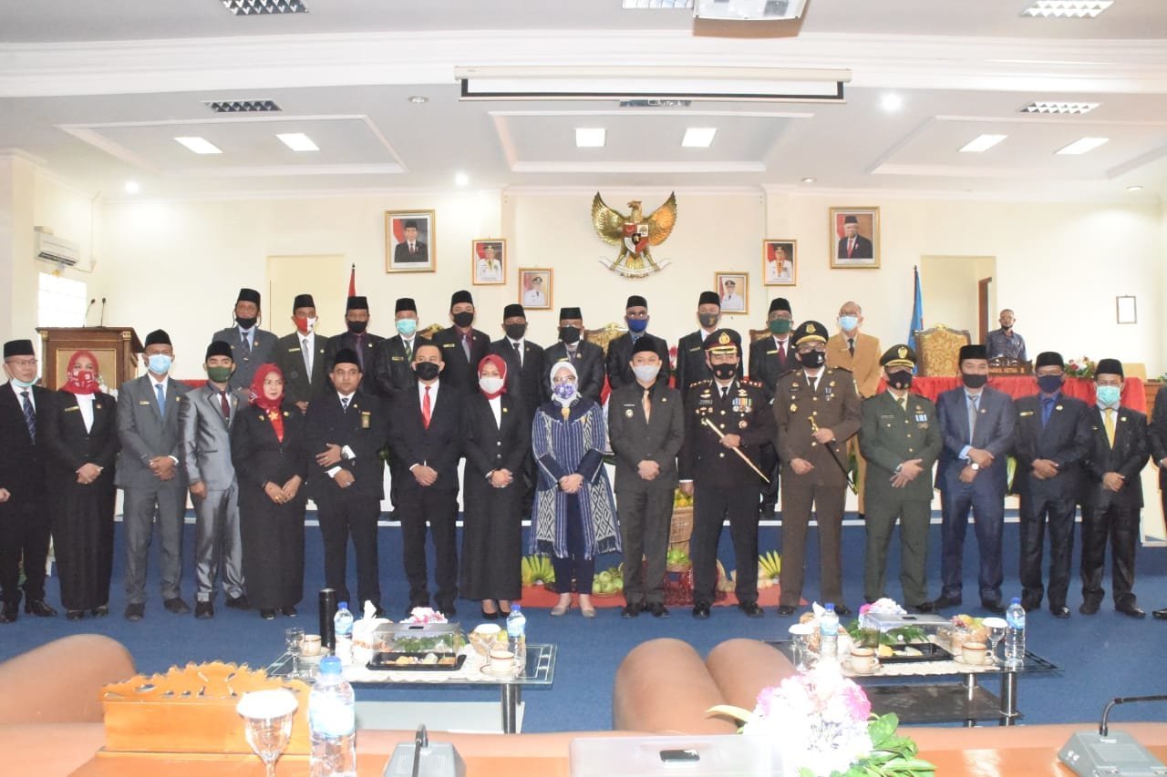 meski-disuasana-pandemi-covid-19-sidang-paripurna-hut-ri-ke-75-tetap-khidmat-220806z-rev2.jpg