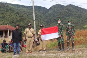 kukuhkan-semangat-dan-tekat-persatuan-satgas-754-kostrad-kibarkan-merah-putih-bersama-masyarakat-jila-2208066-rev2.jpg