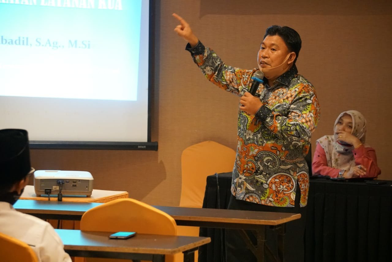 abadil-tegaskan-tekad-kemenag-sumsel-tingkatkan-layanan-kua-220806i-rev2.jpg