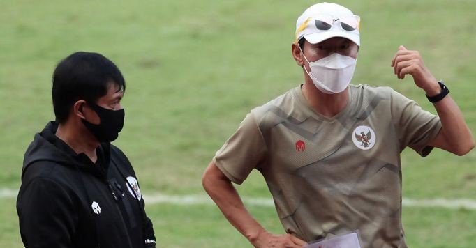 shin-tae-yong-coret-11-pemain-timnas-indonesia-u-19-220806g-rev2.jpg