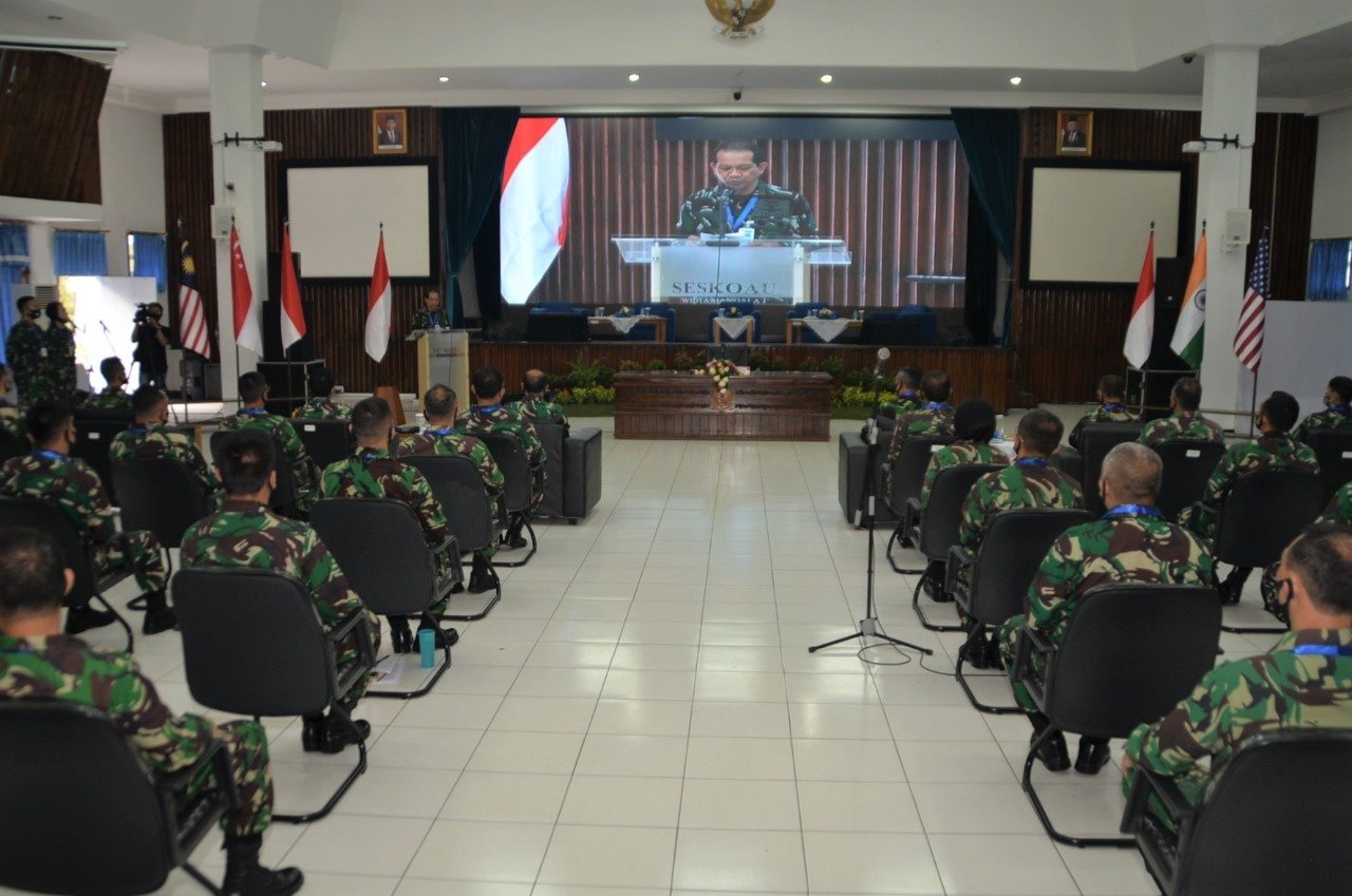 integrasi-tni-polri-dukung-program-pembangunan-sdm-unggul-220806d-rev2.jpg
