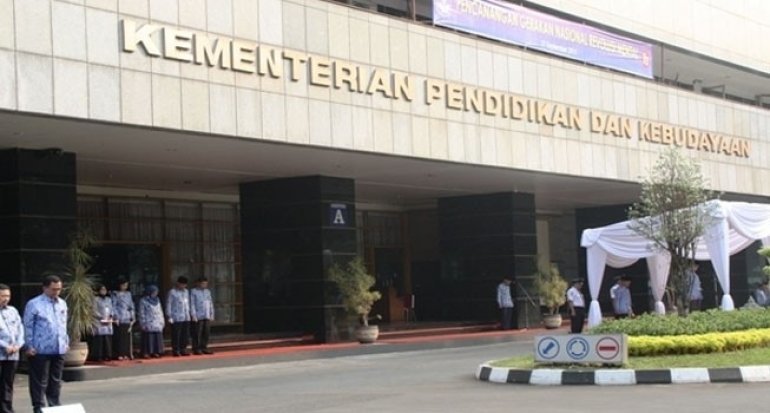 kemendikbud-negara-maju-diukur-dari-pendidikan-vokasinya-220806j-rev2.jpg