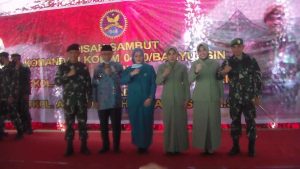 tetap-dengan-protokol-covid-19-pisah-sambut-kodim-0430-dihadiri-forkompinda-kabupaten-banyuasin-220806p-rev2.jpg