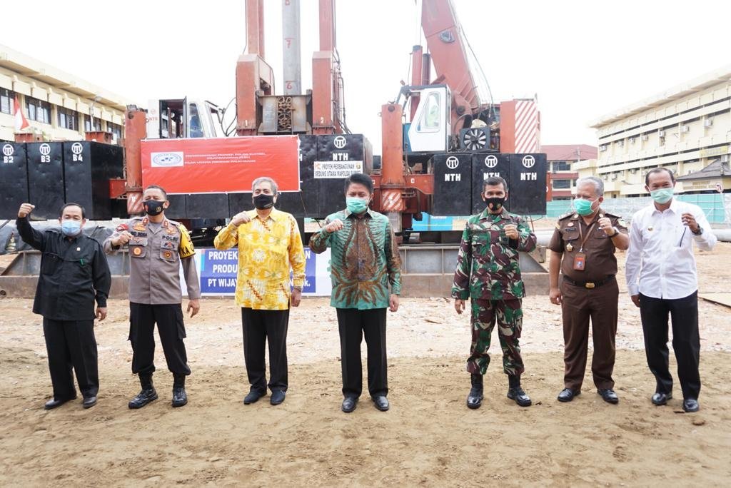 herman-deru-bantu-dana-pembangunan-gedung-mapolda-sumsel-2208068-rev2.jpg