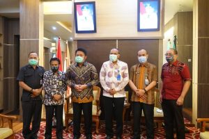 gubernur-dan-bpkp-siap-kawal-bantuan-modal-kerja-bagi-umkm-sumsel-220806b-rev2.jpg