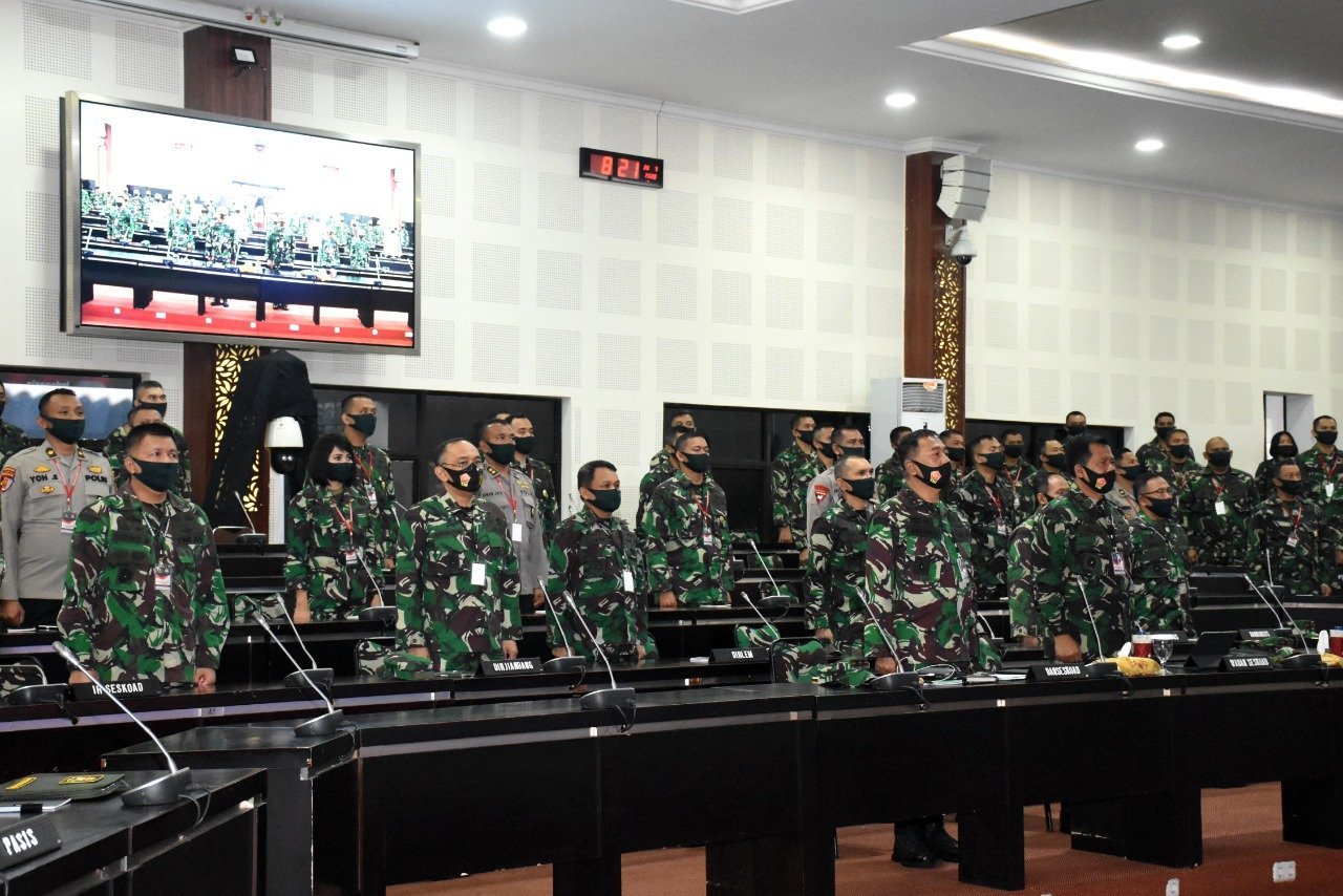 seskoad-ikuti-ceramah-pembekalan-pkb-kejuangan-sesko-tni-sespimti-polri-sesko-angkatan-dan-sespimen-polri-secara-virtual-2208066-rev1.jpg