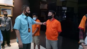 polrestabes-palembang-tangkap-pengedar-sabu-kertapati-220806z-rev1.jpg