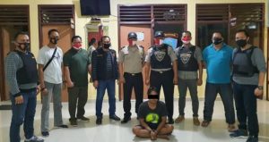di-oki-warga-way-kanan-lampung-tertipu-iming-iming-gandakan-uang-220806v-rev1.jpg