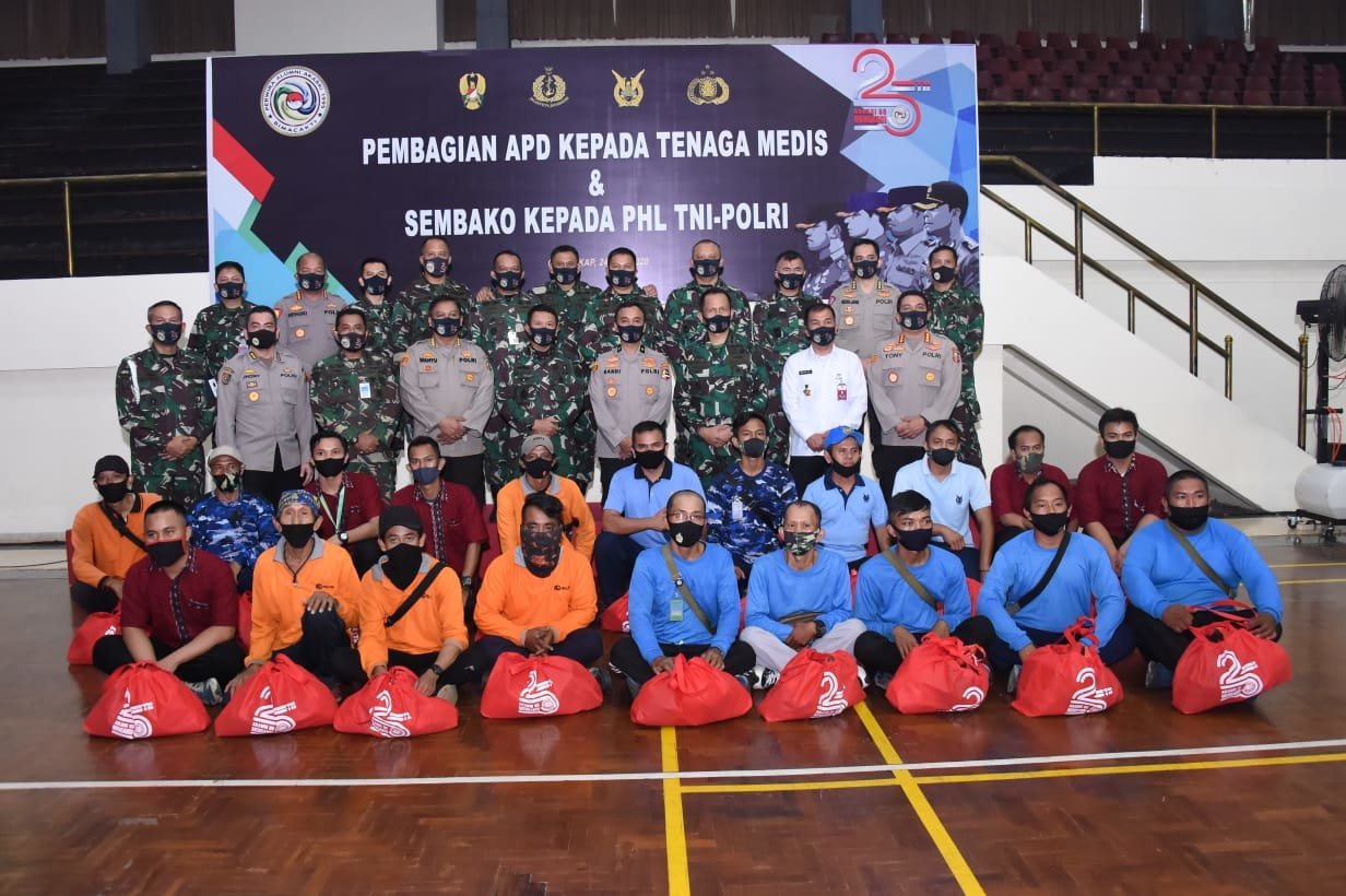 alumni-akabri-95-gelar-donor-darah-dan-bagikan-sembako-220806e-rev2.jpg