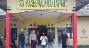 macan-komering-polsek-pangkalan-lampam-berhasil-tangkap-pengedar-sabu-220806f-rev2.jpg