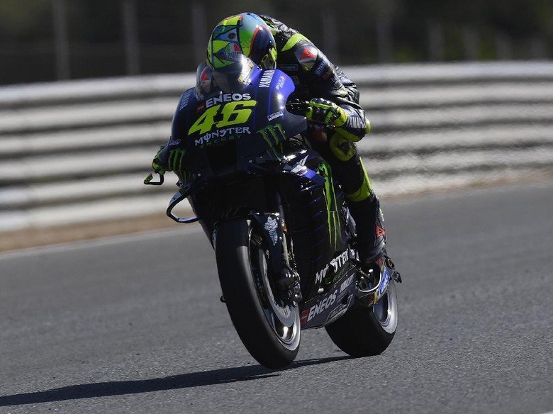 motogp-spanyol-lagi-lagi-ban-michelin-dikeluhkan-valentino-rossi-2208068-rev2.jpg